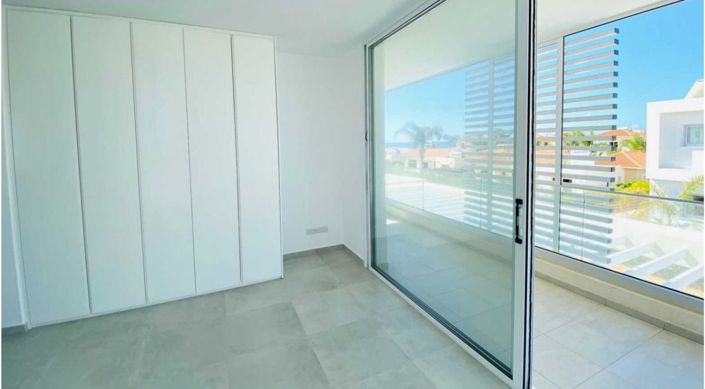 Image No.3-3 Bed Villa for sale