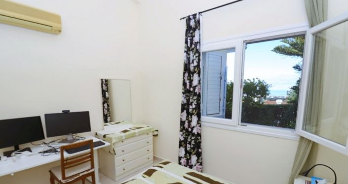 Image No.12-2 Bed Bungalow for sale