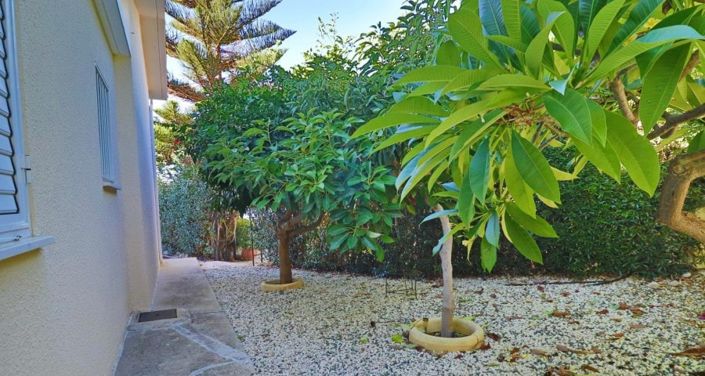 Image No.20-2 Bed Bungalow for sale