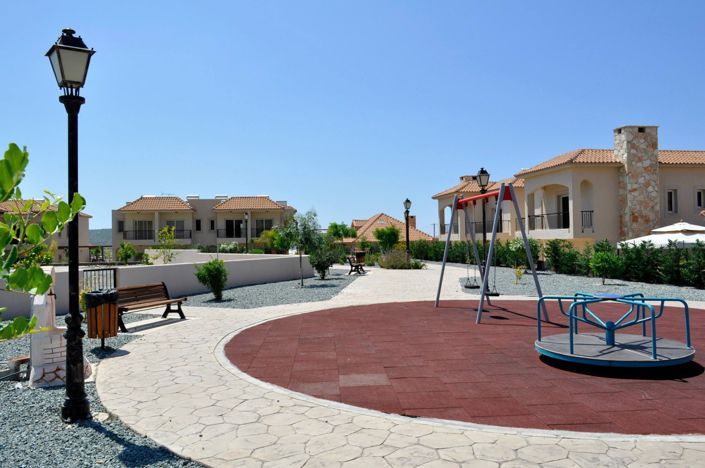 Image No.18-3 Bed Townhouse for sale