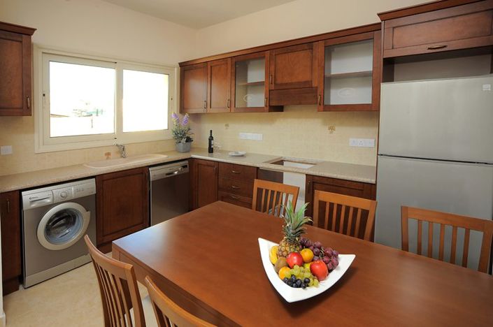 Image No.4-3 Bed Townhouse for sale