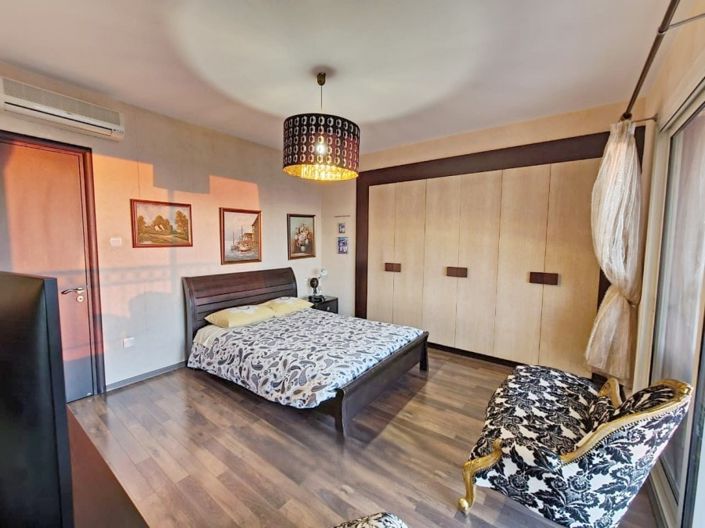 Image No.17-6 Bed Villa for sale