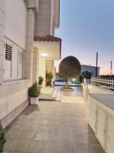 Image No.19-6 Bed Villa for sale