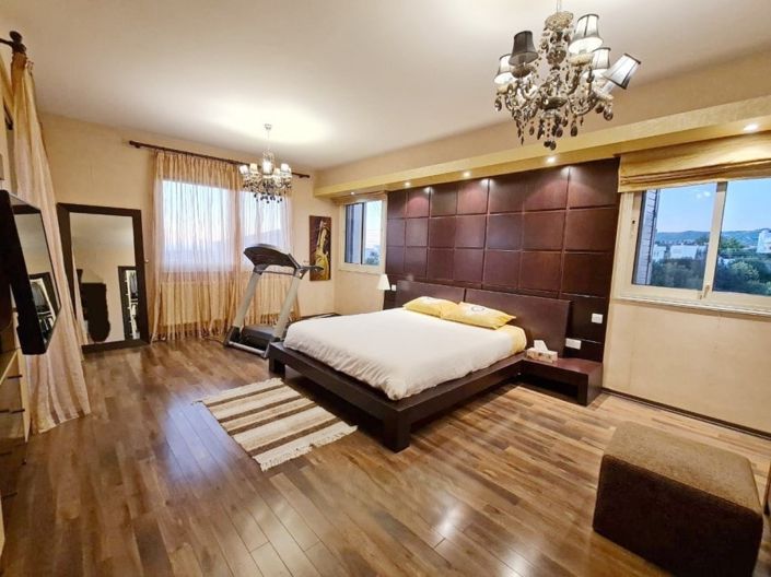 Image No.9-6 Bed Villa for sale