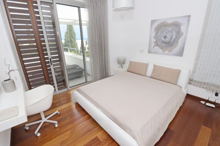 Image No.17-4 Bed Villa for sale