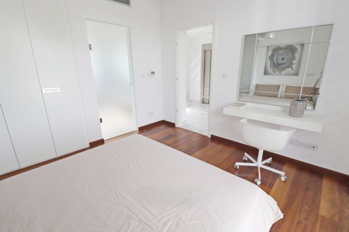 Image No.18-4 Bed Villa for sale