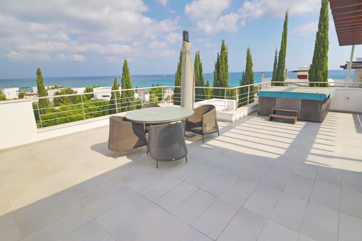 Image No.3-4 Bed Villa for sale