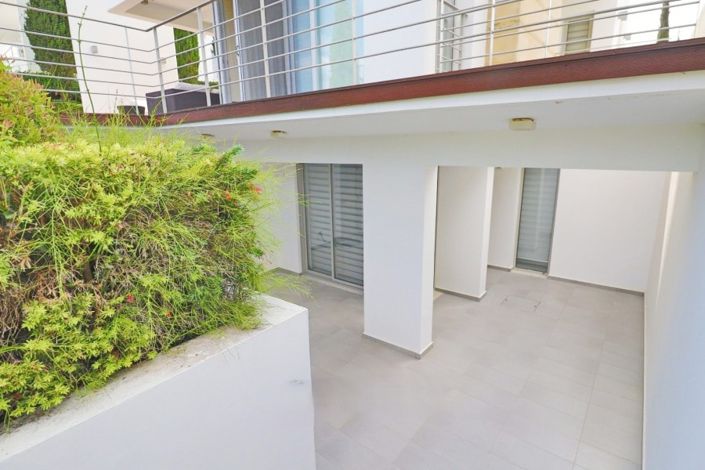 Image No.37-4 Bed Villa for sale