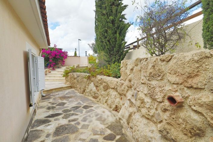 Image No.44-4 Bed Bungalow for sale