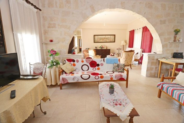 Image No.9-2 Bed Bungalow for sale