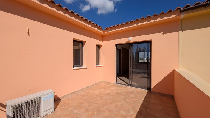 Image No.5-3 Bed Villa for sale