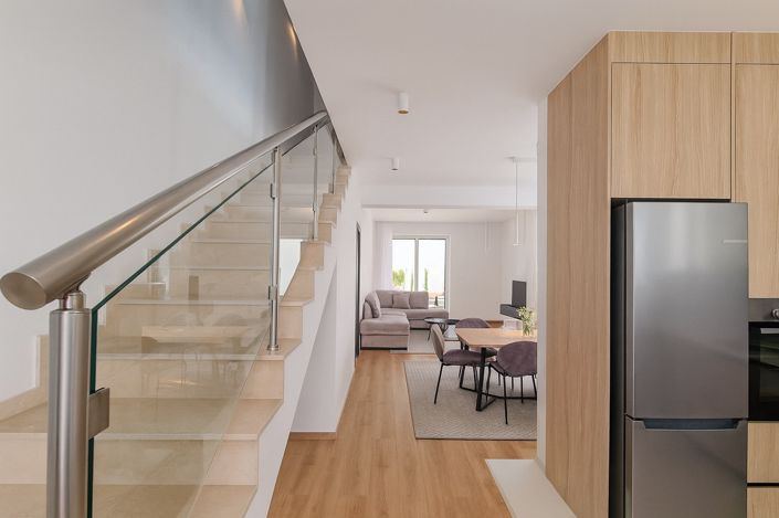 Image No.8-3 Bed Townhouse for sale