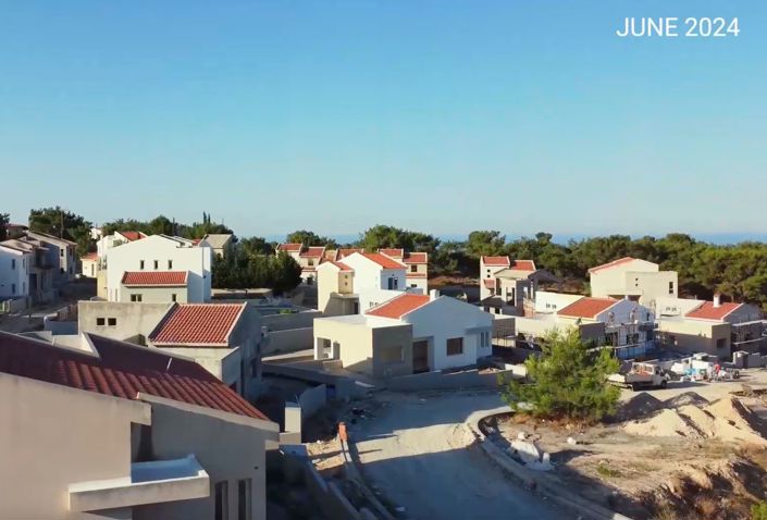 Image No.17-2 Bed Bungalow for sale