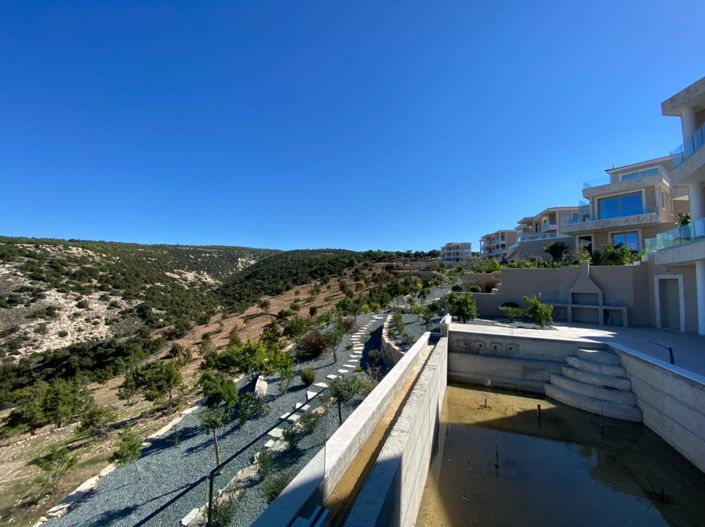 Image No.9-5 Bed Villa for sale