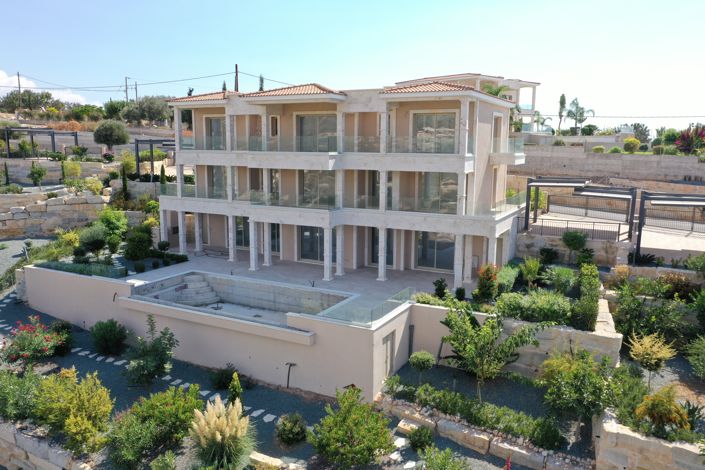 Image No.3-6 Bed Villa for sale