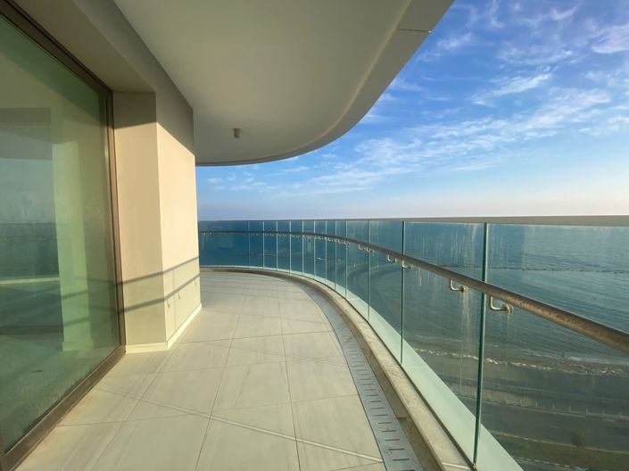 Image No.12-3 Bed Apartment for sale