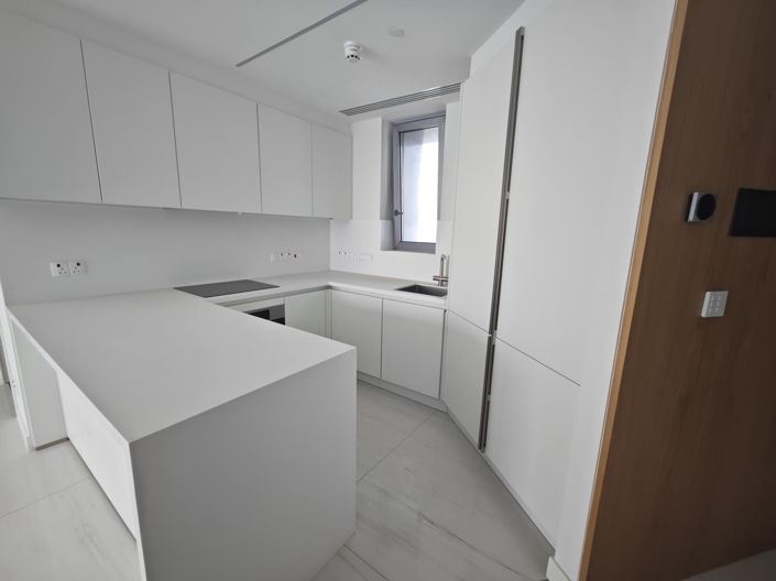 Image No.20-2 Bed Apartment for sale