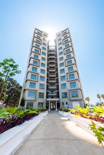 Image No.29-3 Bed Property for sale