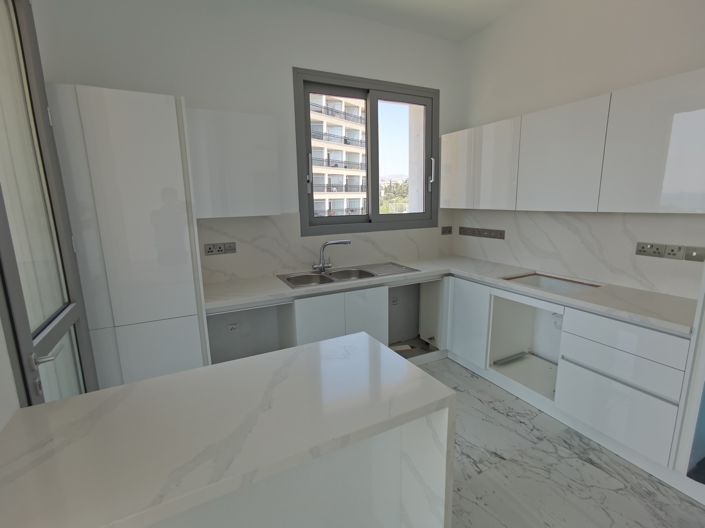 Image No.14-2 Bed Apartment for sale