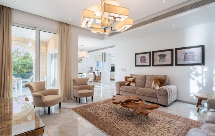 Image No.6-5 Bed Villa for sale