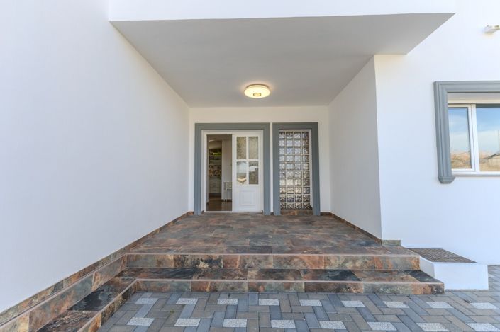 Image No.16-7 Bed Villa for sale