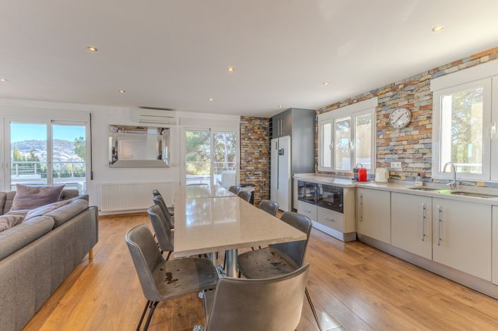 Image No.18-7 Bed Villa for sale