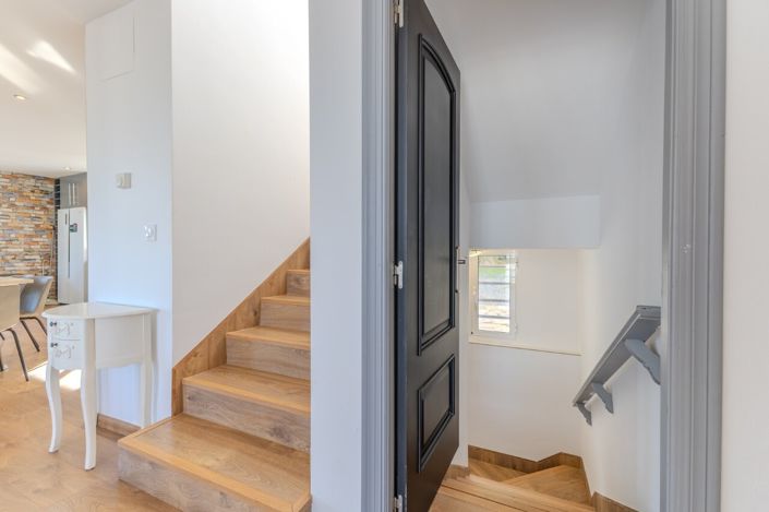 Image No.25-7 Bed Villa for sale