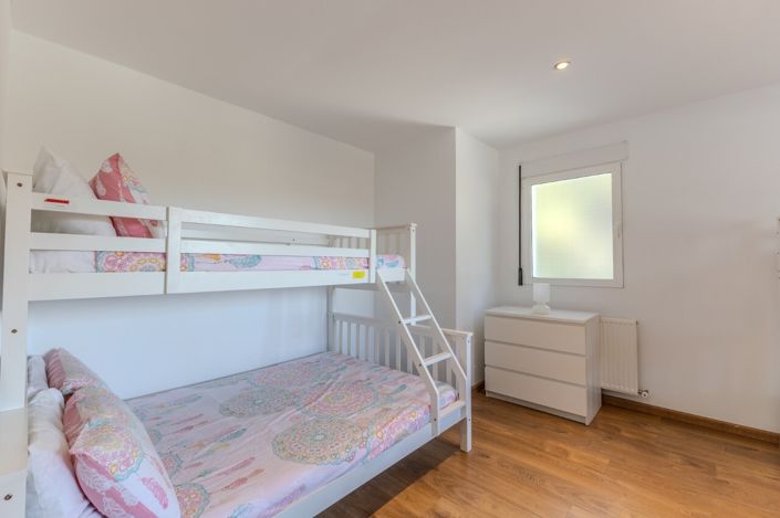 Image No.26-7 Bed Villa for sale