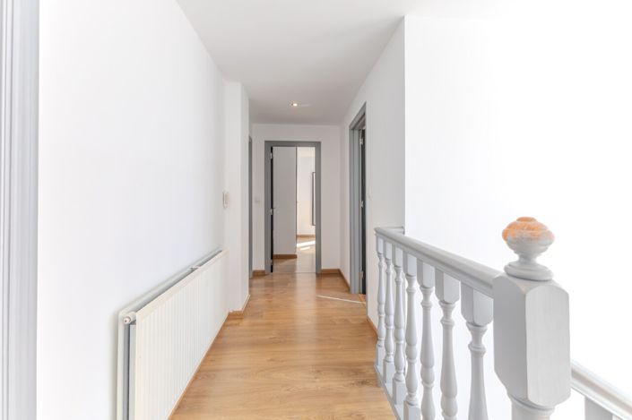 Image No.32-7 Bed Villa for sale