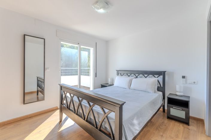 Image No.34-7 Bed Villa for sale