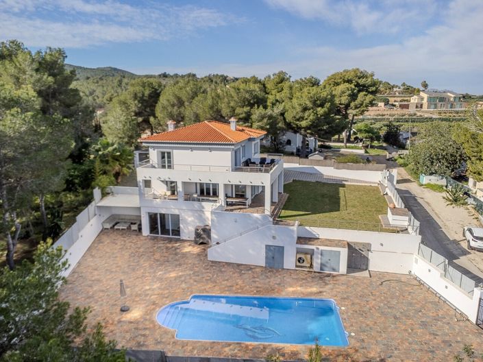 Image No.3-7 Bed Villa for sale