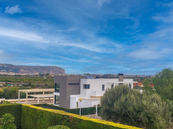 Image No.31-5 Bed Villa for sale