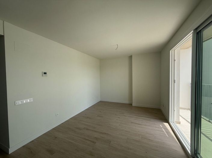 Image No.38-3 Bed Apartment for sale