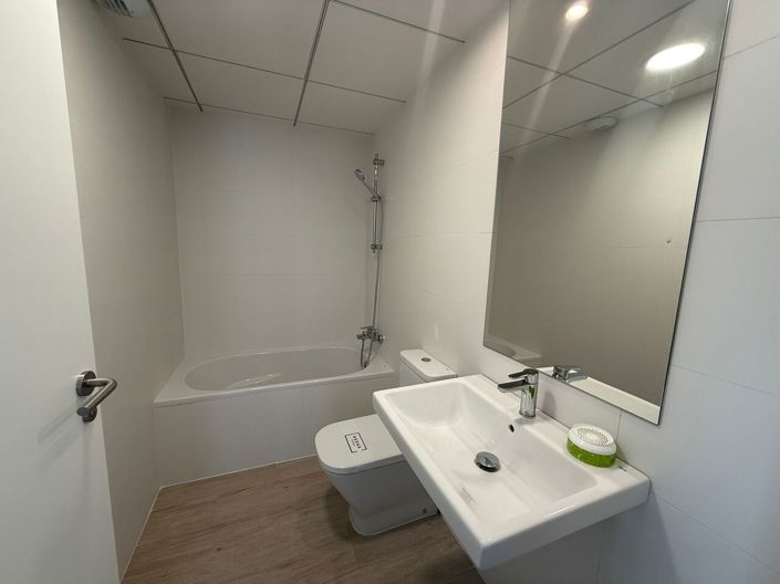 Image No.39-3 Bed Apartment for sale