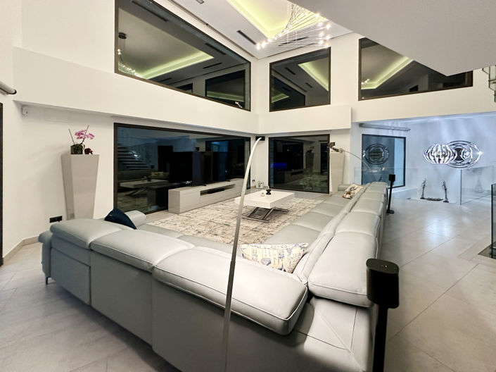 Image No.40-5 Bed Villa for sale