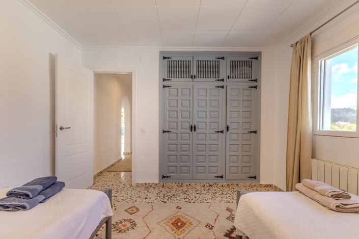 Image No.29-4 Bed Villa for sale