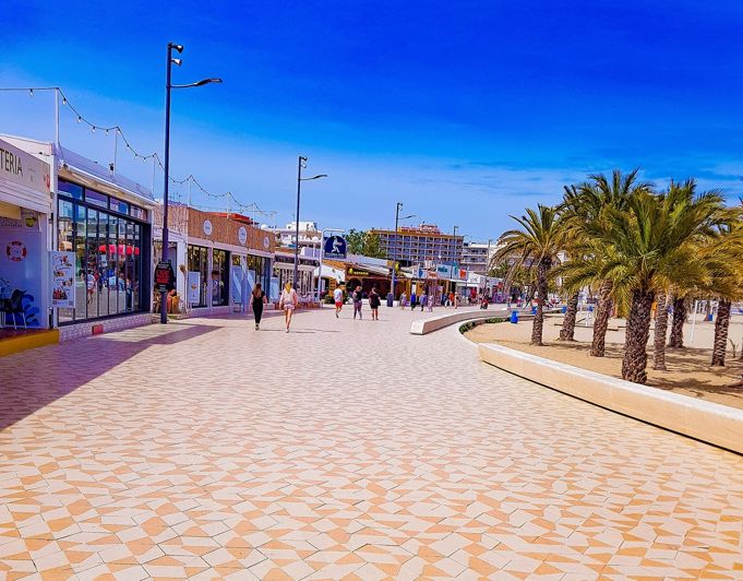 Image No.12-3 Bed Villa for sale