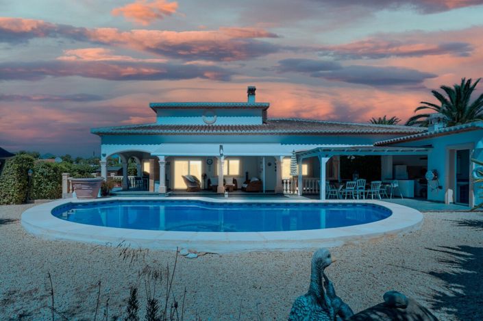 Image No.10-3 Bed Villa for sale