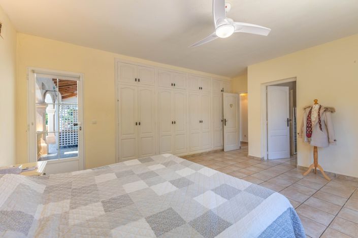 Image No.20-3 Bed Villa for sale