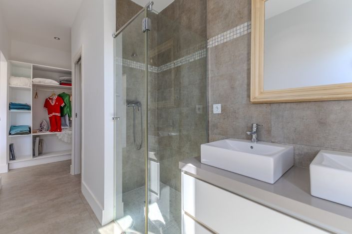 Image No.42-4 Bed Villa for sale