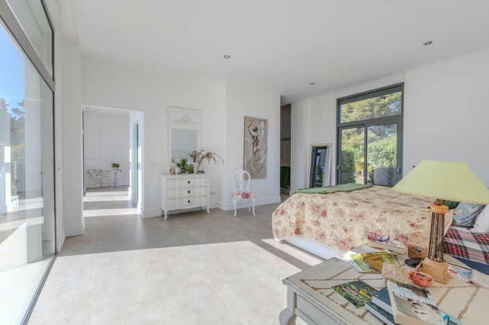 Image No.44-4 Bed Villa for sale