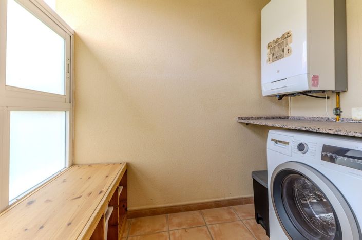 Image No.24-2 Bed Apartment for sale