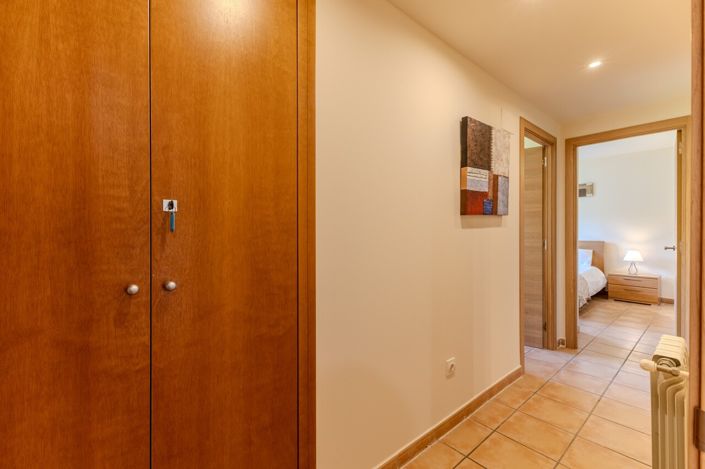 Image No.26-2 Bed Apartment for sale