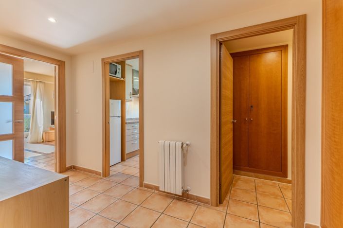 Image No.10-2 Bed Apartment for sale