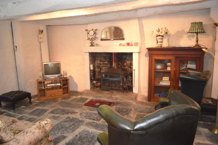 Image No.20-5 Bed House for sale