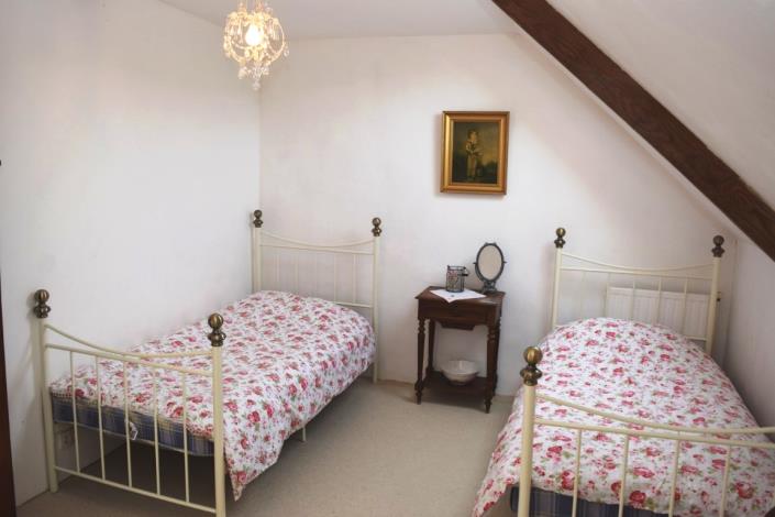 Image No.23-4 Bed House for sale