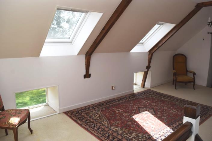 Image No.20-4 Bed House for sale