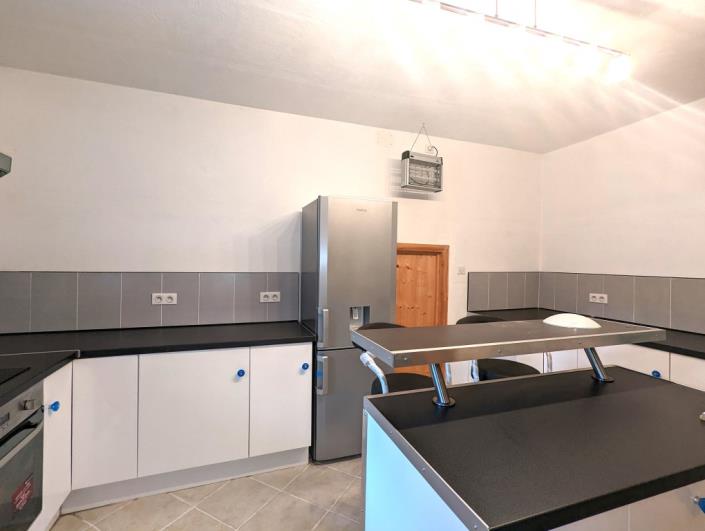 Image No.17-2 Bed House for sale