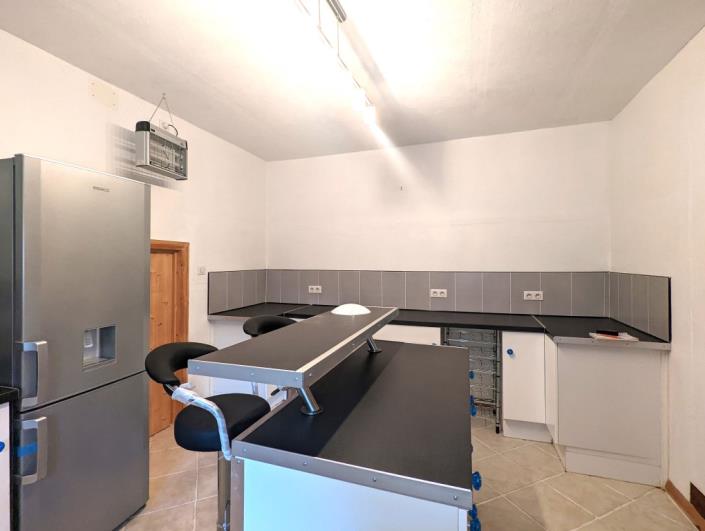 Image No.19-2 Bed House for sale