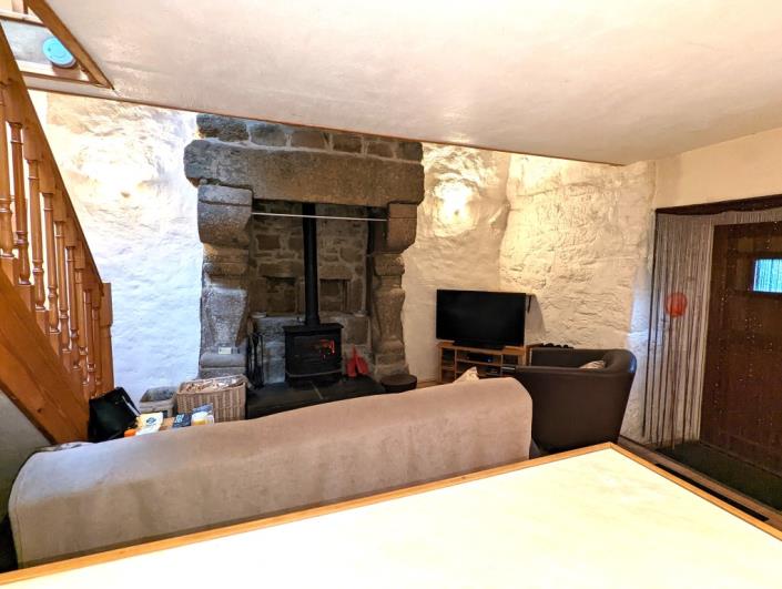 Image No.4-2 Bed House for sale